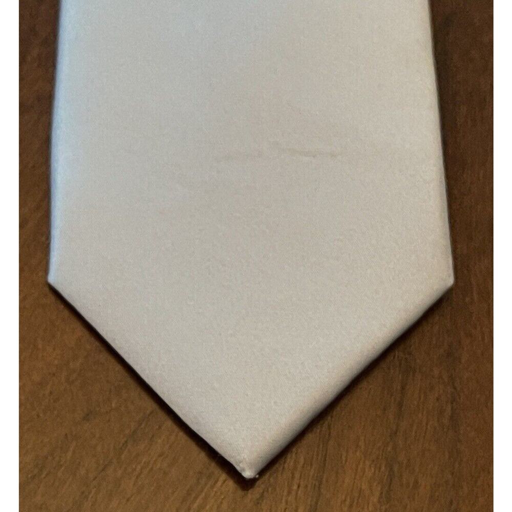 Azazie Gray 100% Polyester Men’s Neck Tie Made In China